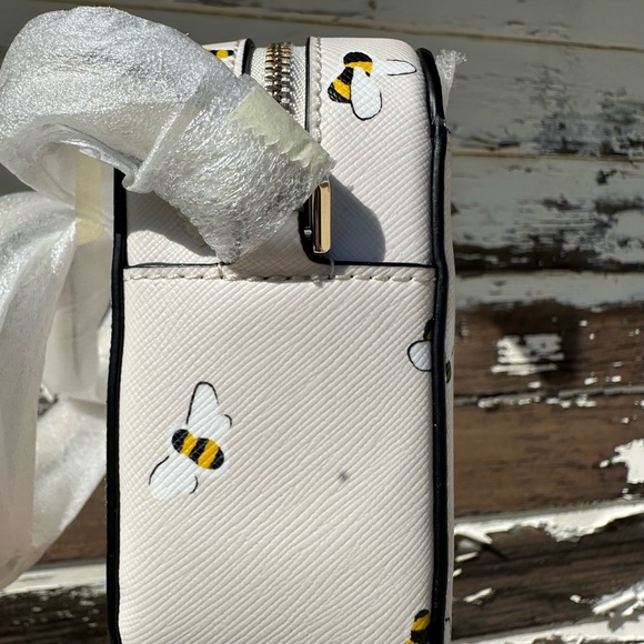 Kate Spade Staci Bee printed crossbody cream and gold NWT - Picture 6 of 9